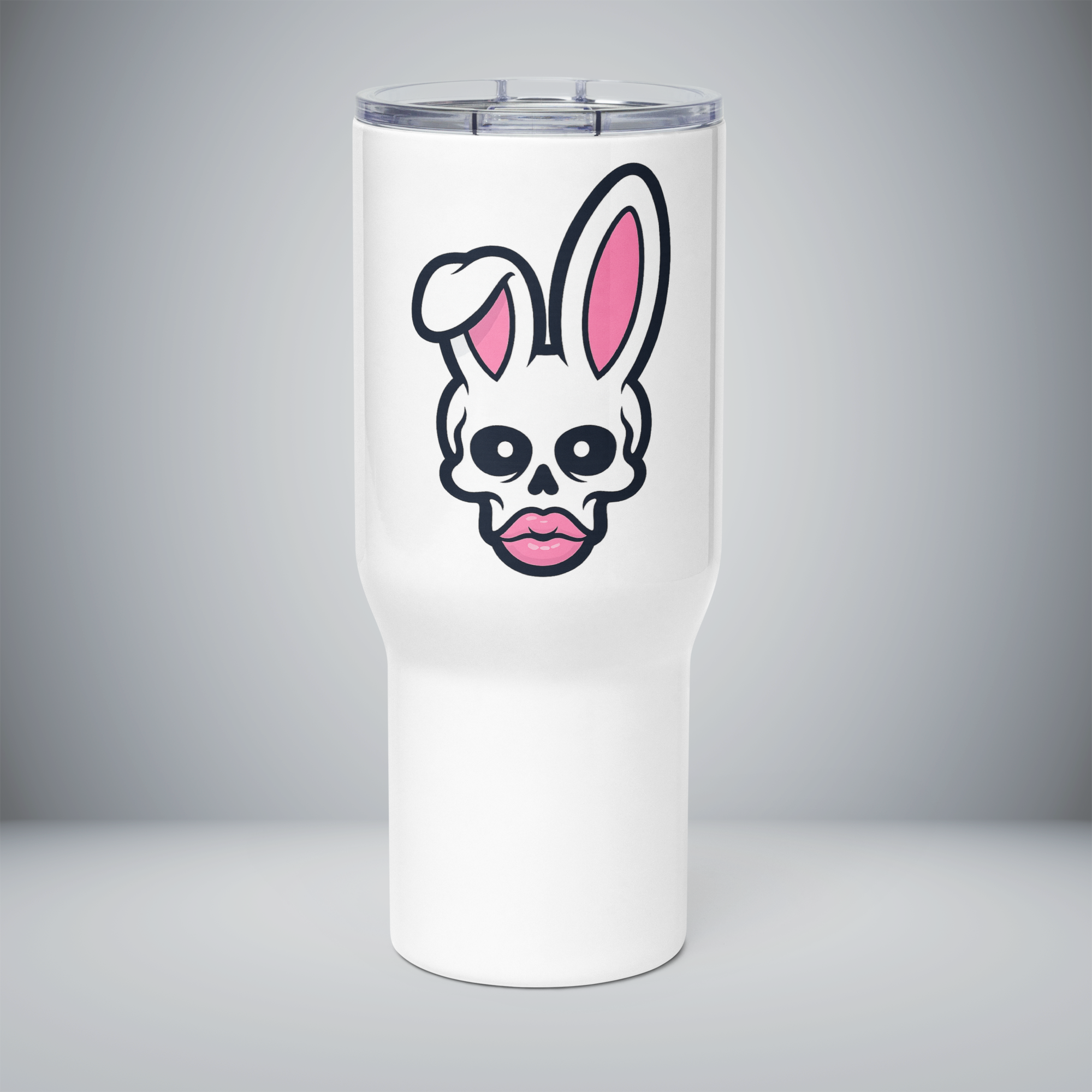 Travel mug with a handle